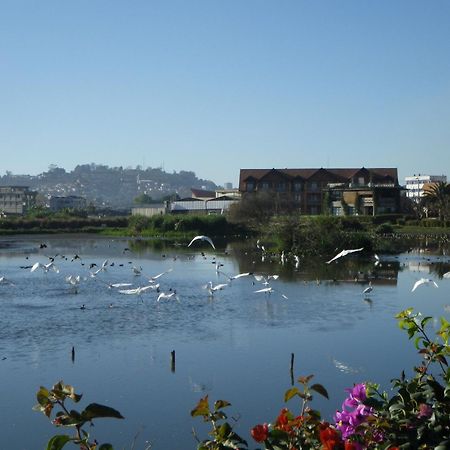 Radisson Hotel Tamboho Waterfront Ανταναναρίβο Εξωτερικό φωτογραφία