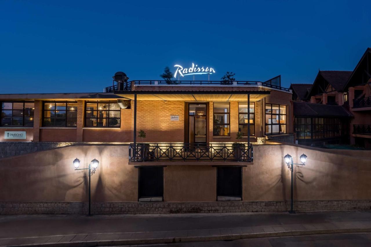 Radisson Hotel Tamboho Waterfront Ανταναναρίβο Εξωτερικό φωτογραφία