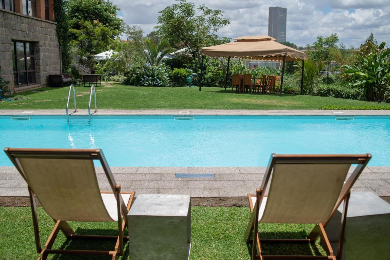 Radisson Hotel Tamboho Waterfront Ανταναναρίβο Εξωτερικό φωτογραφία