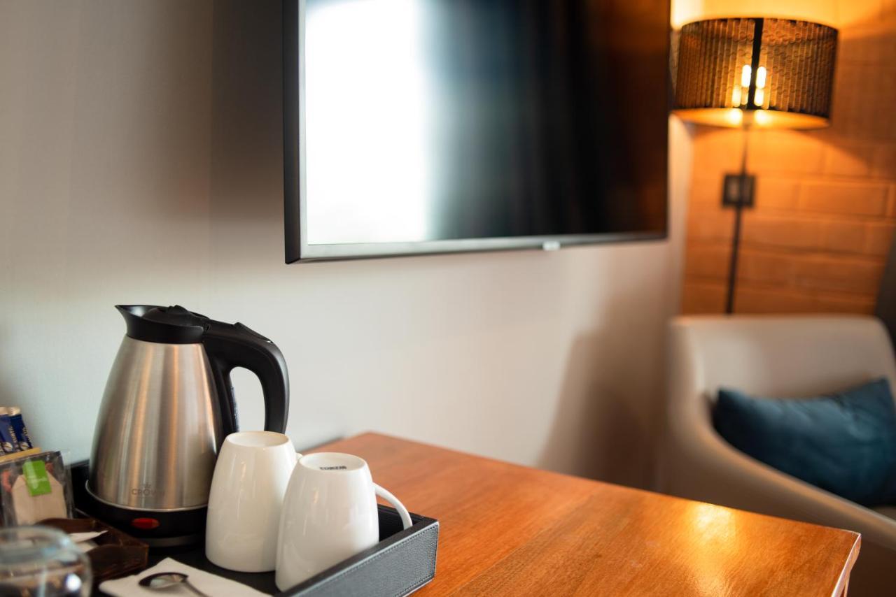 Radisson Hotel Tamboho Waterfront Ανταναναρίβο Εξωτερικό φωτογραφία