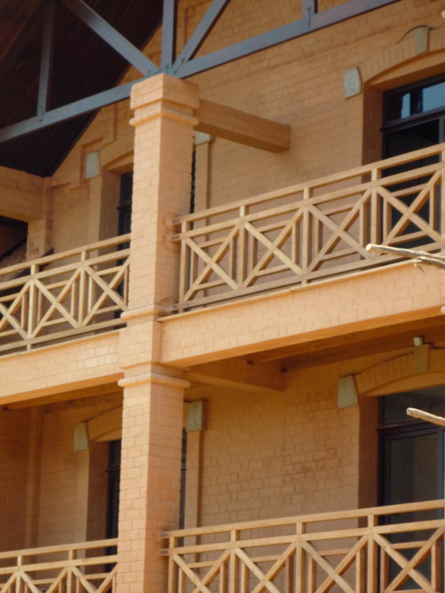 Radisson Hotel Tamboho Waterfront Ανταναναρίβο Εξωτερικό φωτογραφία
